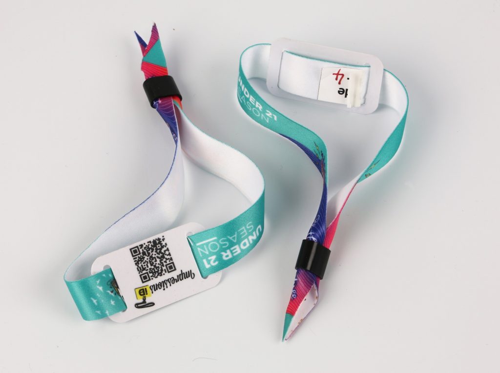 fabric wristbands with qr